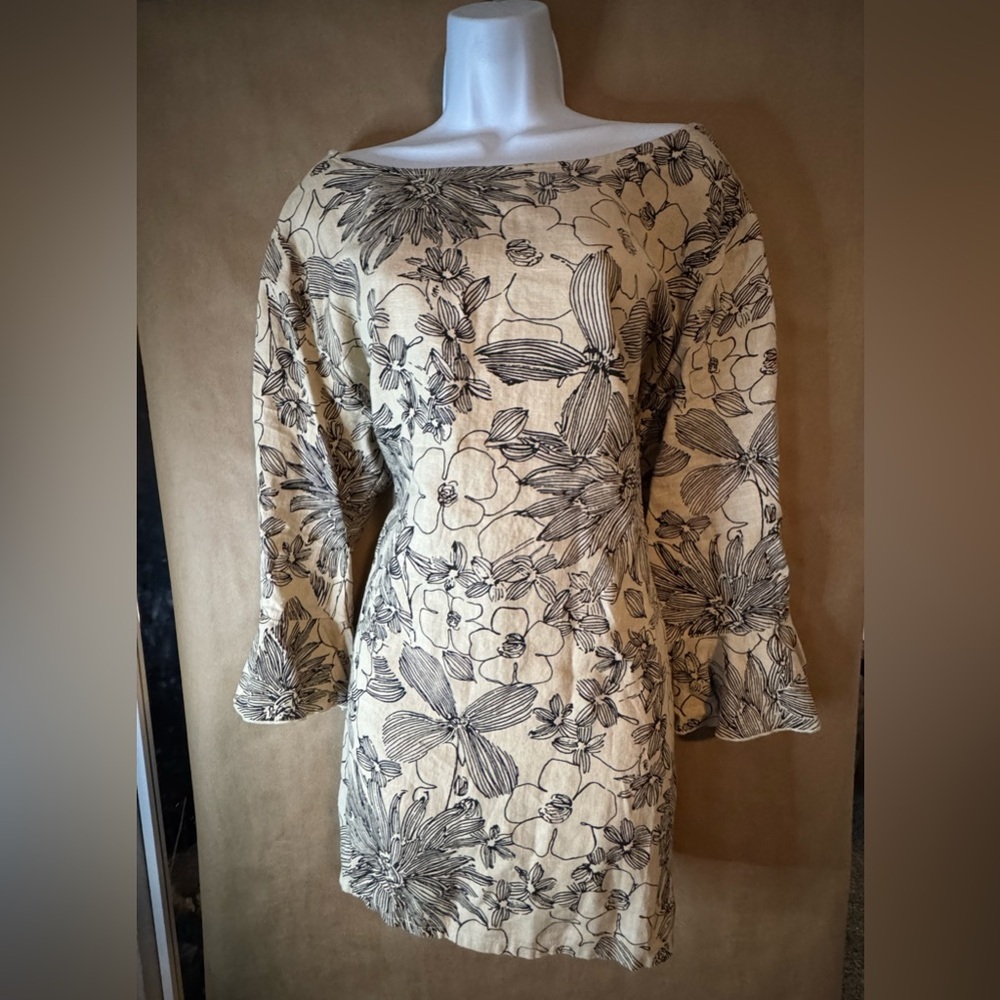 Bryn Walker 100% linen floral top (L)